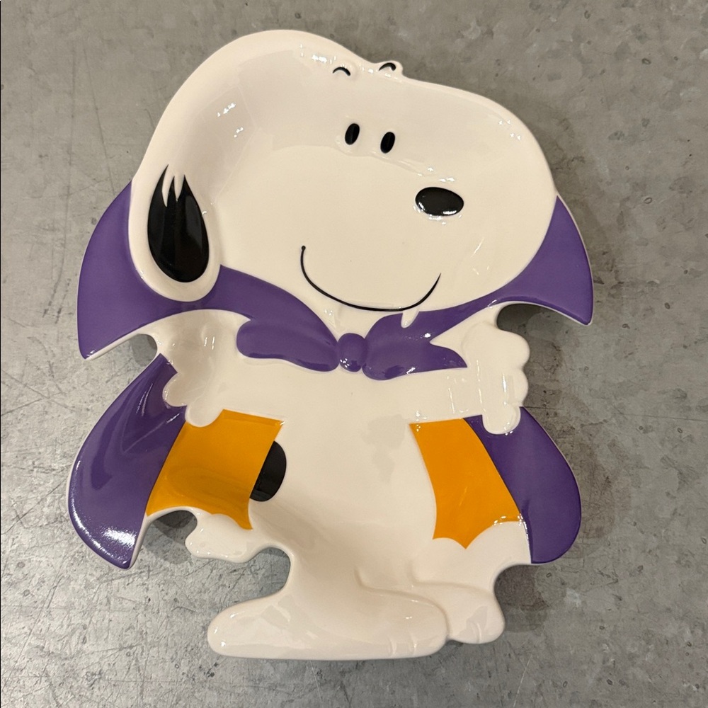 Lenox Porcelain The Great Pumpkin Snoopy Vampire Treat dish Brand *NIB*
